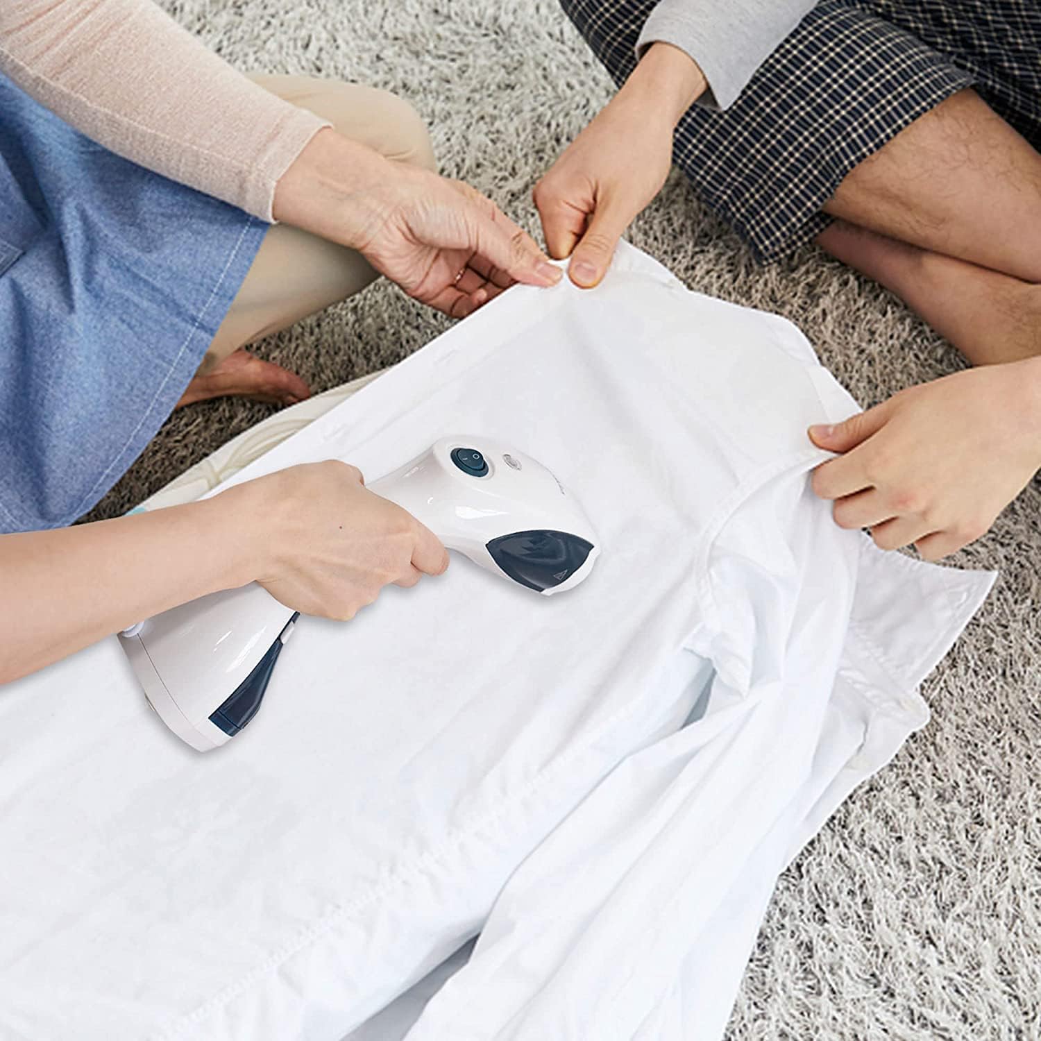 Portable Handheld Garment Steamer – 200ML Water Tank, 5.6ft Cord, Stainless Steel Plate